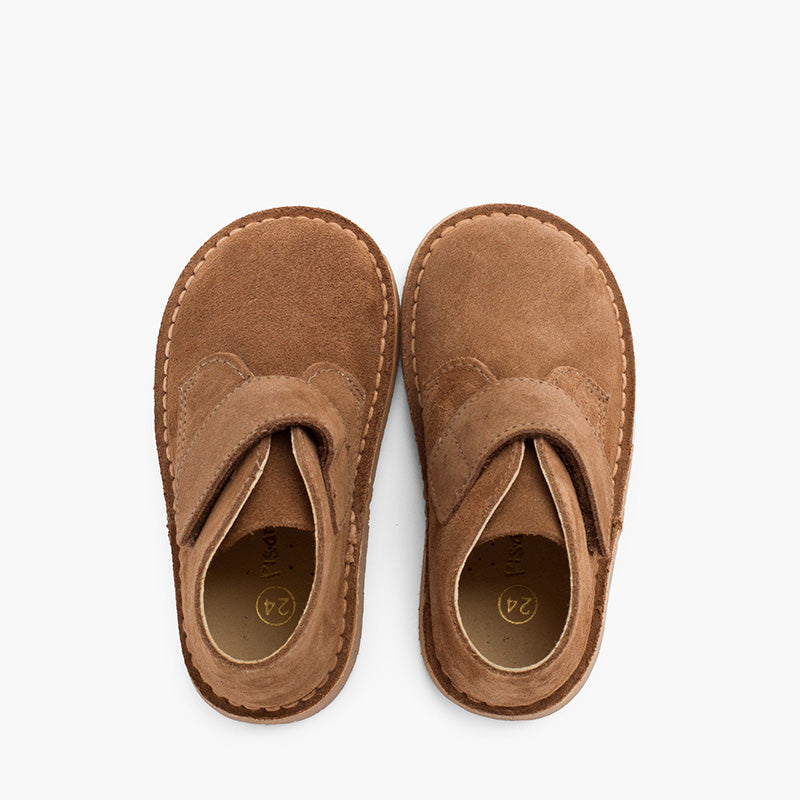 Bota Niño Estilo Safari con Velcro color Topo