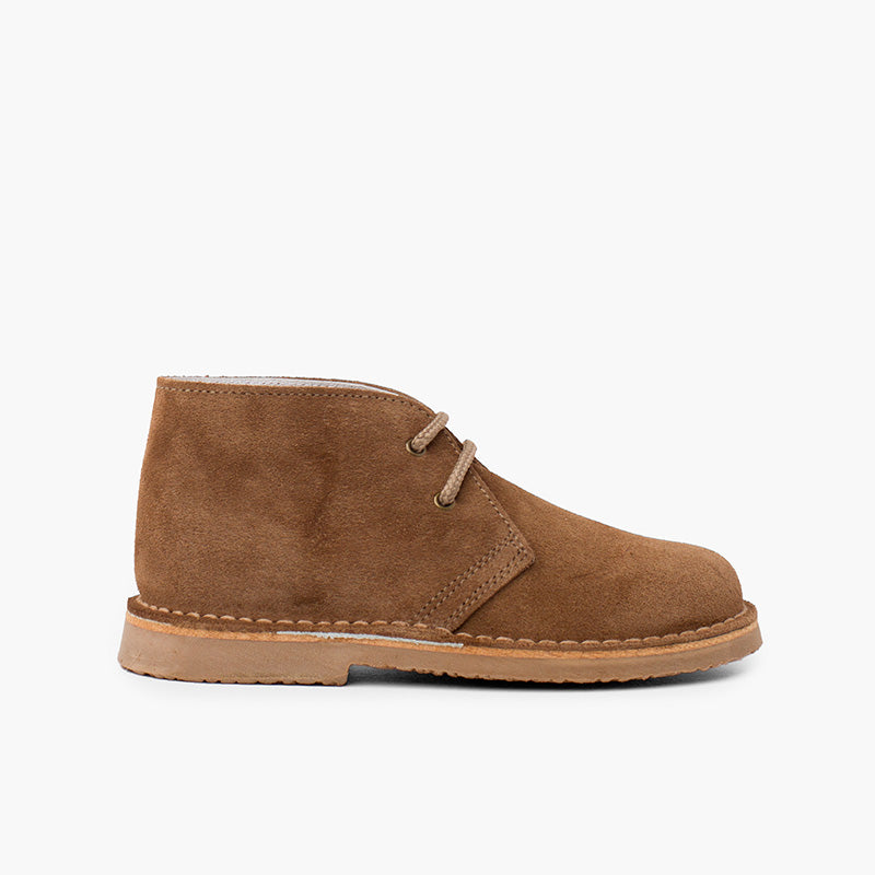 Bota Niño Estilo Safari con Cordones color Topo