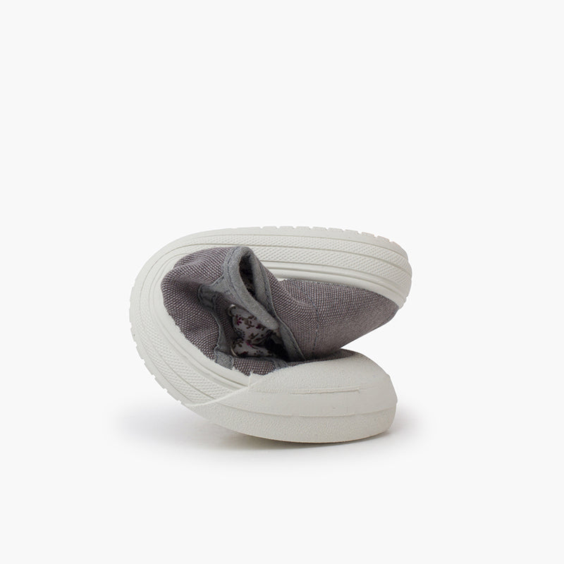 Zapatillas de lona con punta de goma color gris