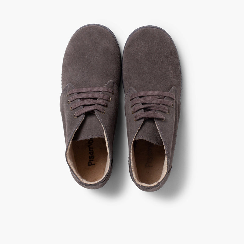 Bota Niño con Forro Pelito y Cordones color Gris