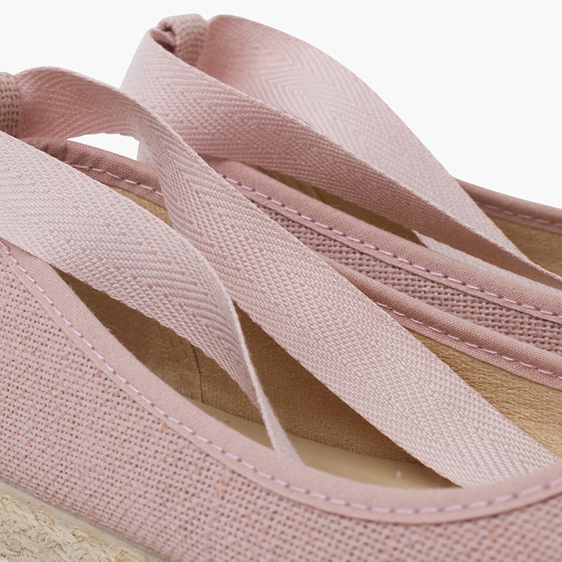 Alpargata niña tipo bailarina de lino con cinta color rosa palo
