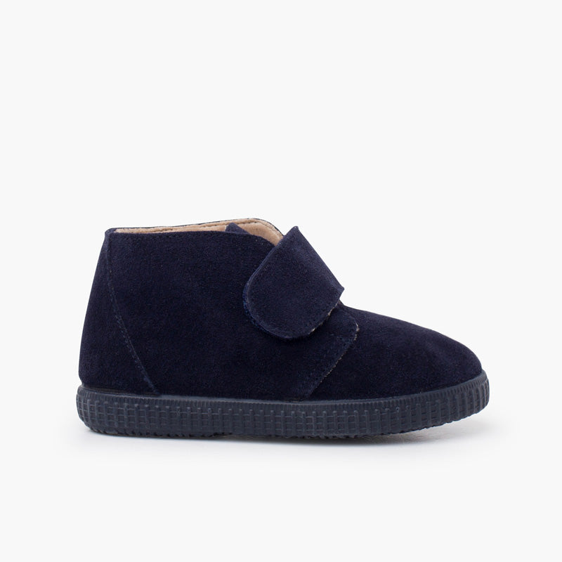 Bota Niña con Velcro Ancho y Forro Pelito color Azul Marino