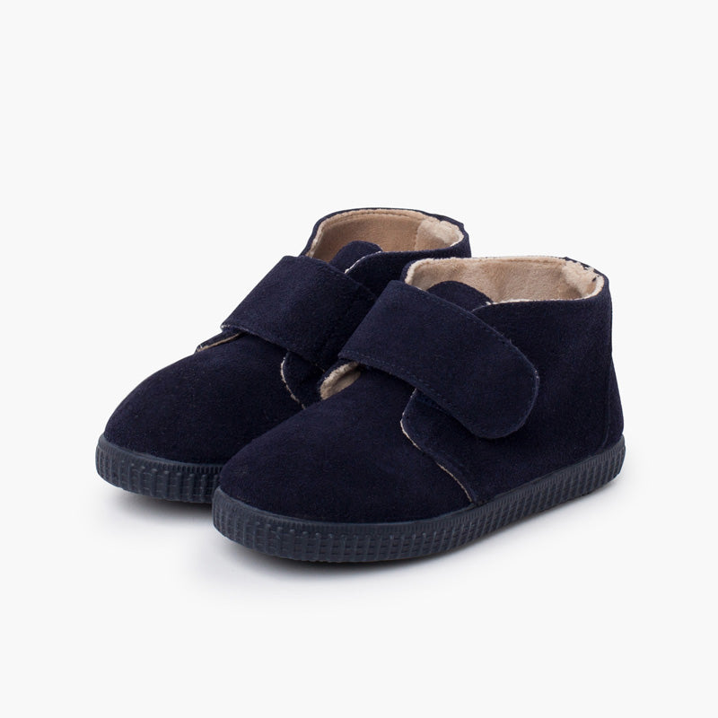 Bota Niña con Velcro Ancho y Forro Pelito color Azul Marino