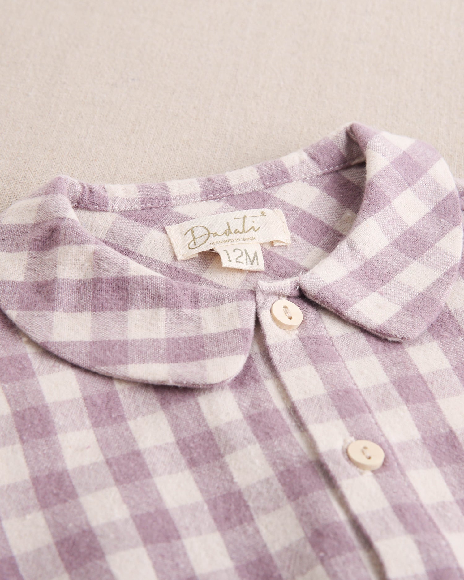 Camisa de bebé niño de cuadros con cuello redondo