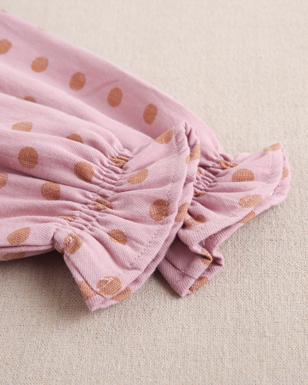 Vestido de bebé niña estampado con volante