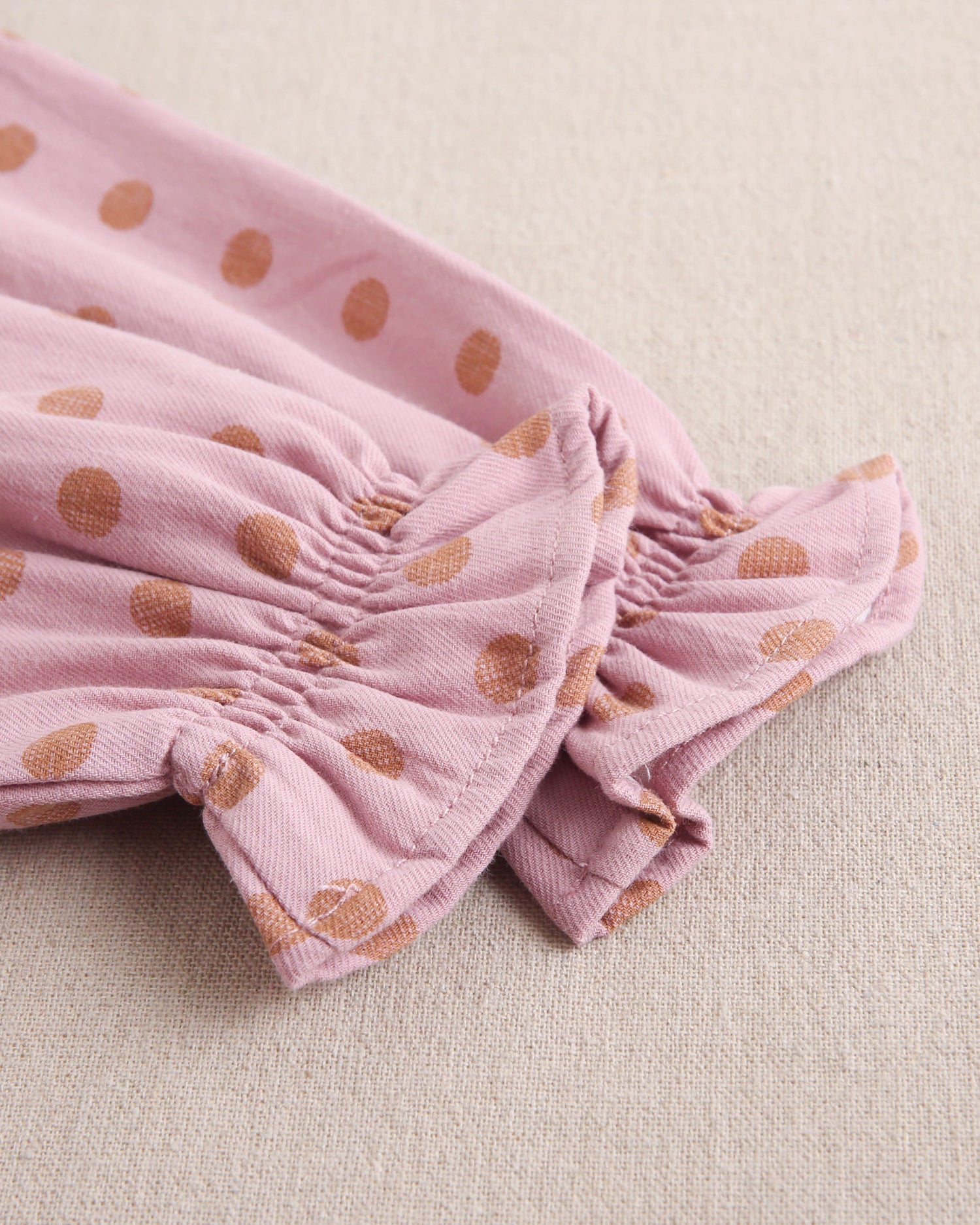 Vestido de bebé niña estampado con volante