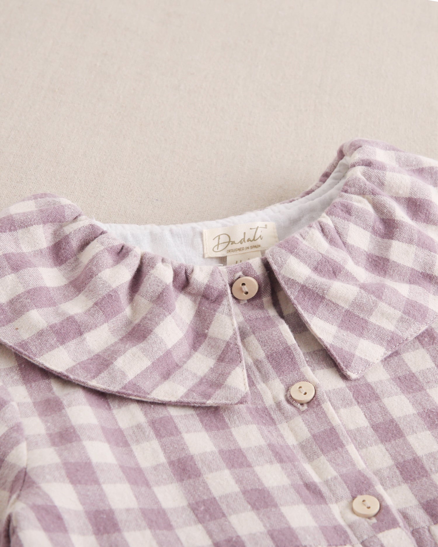 Vestido de niña cuadros con volante en el cuello