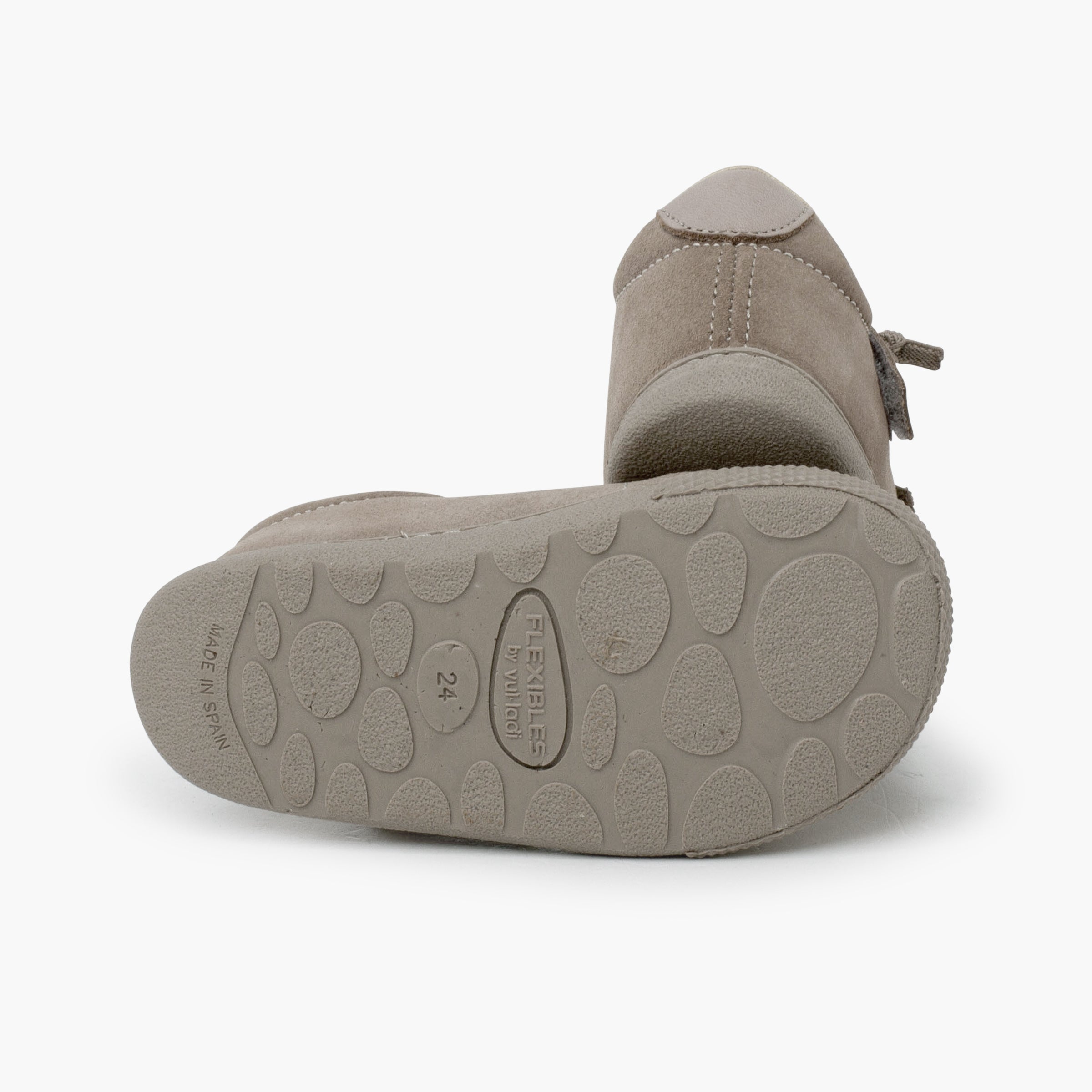 Bota Niño Gamuza Barefoot con Elástico color piedra