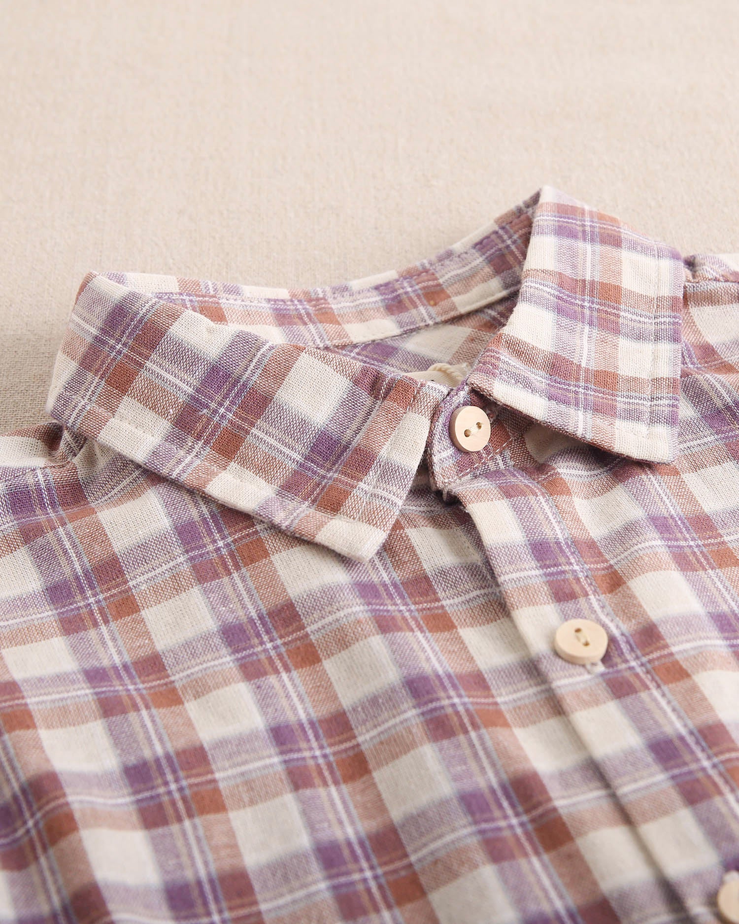 Camisa de niño de cuadros en beige, morado y teja