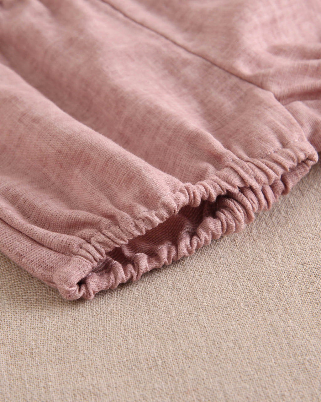 Conjunto bebé niño camisa de cuadro rosa y blanco, y short rosa palo lavado