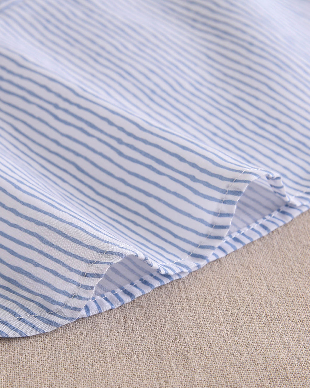 Camisa niño de rayas azul pastel y blancas con pechera