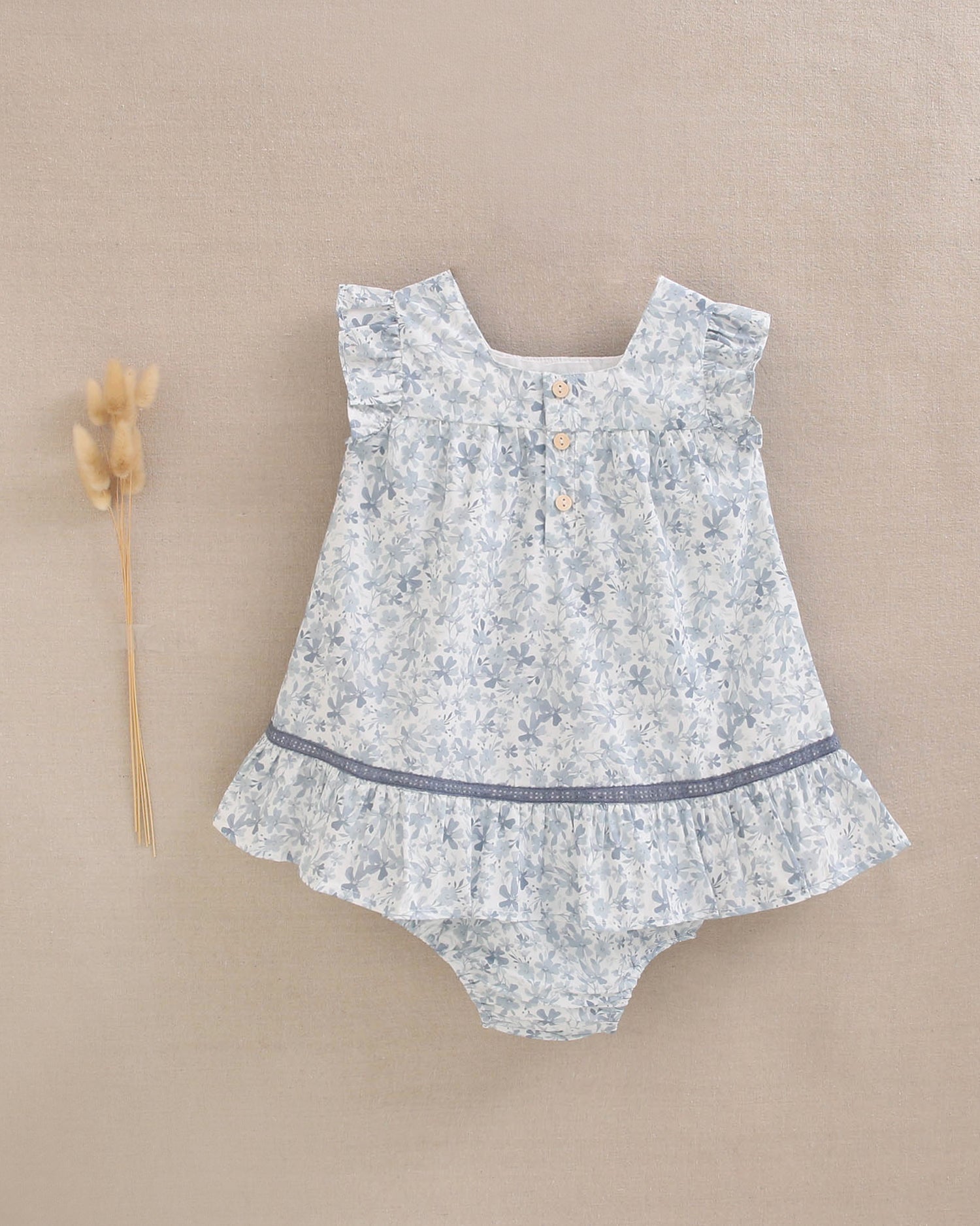 Vestido bebé niña con estampado floral azul y blanco