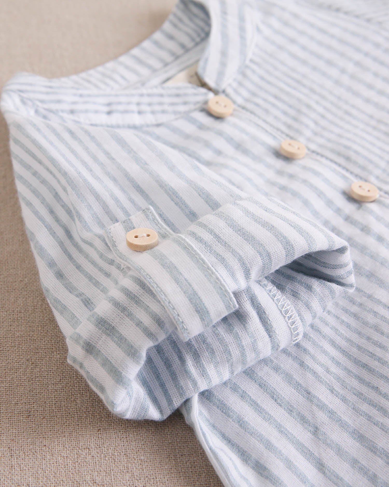 Conjunto bebé niño de camisa de rayas azul y blanco y short azulon