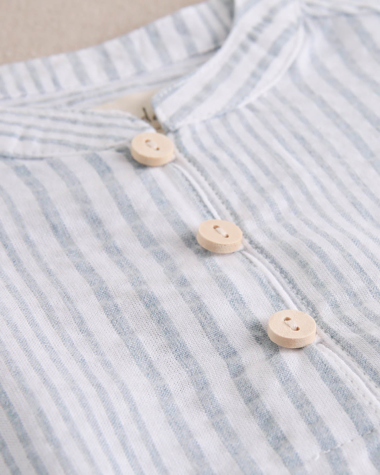 Conjunto bebé niño de camisa de rayas azul y blanco y short azulon