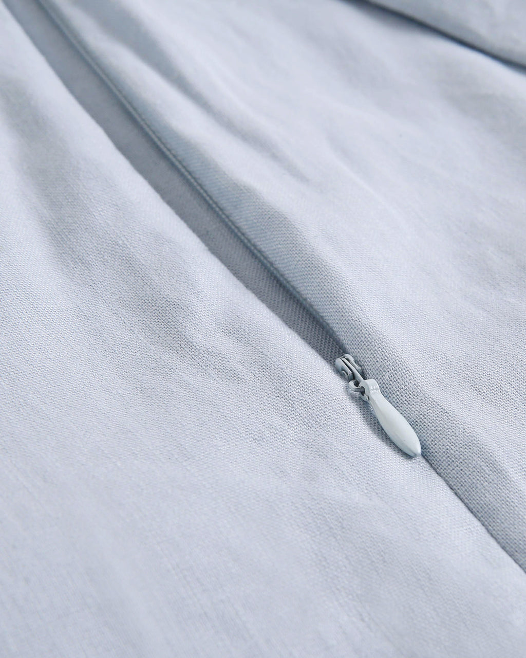 Enterito niña azul con cuello halter y nudo