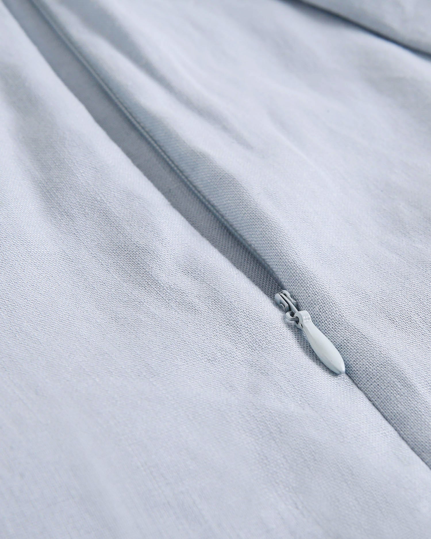 Enterito niña azul con cuello halter y nudo