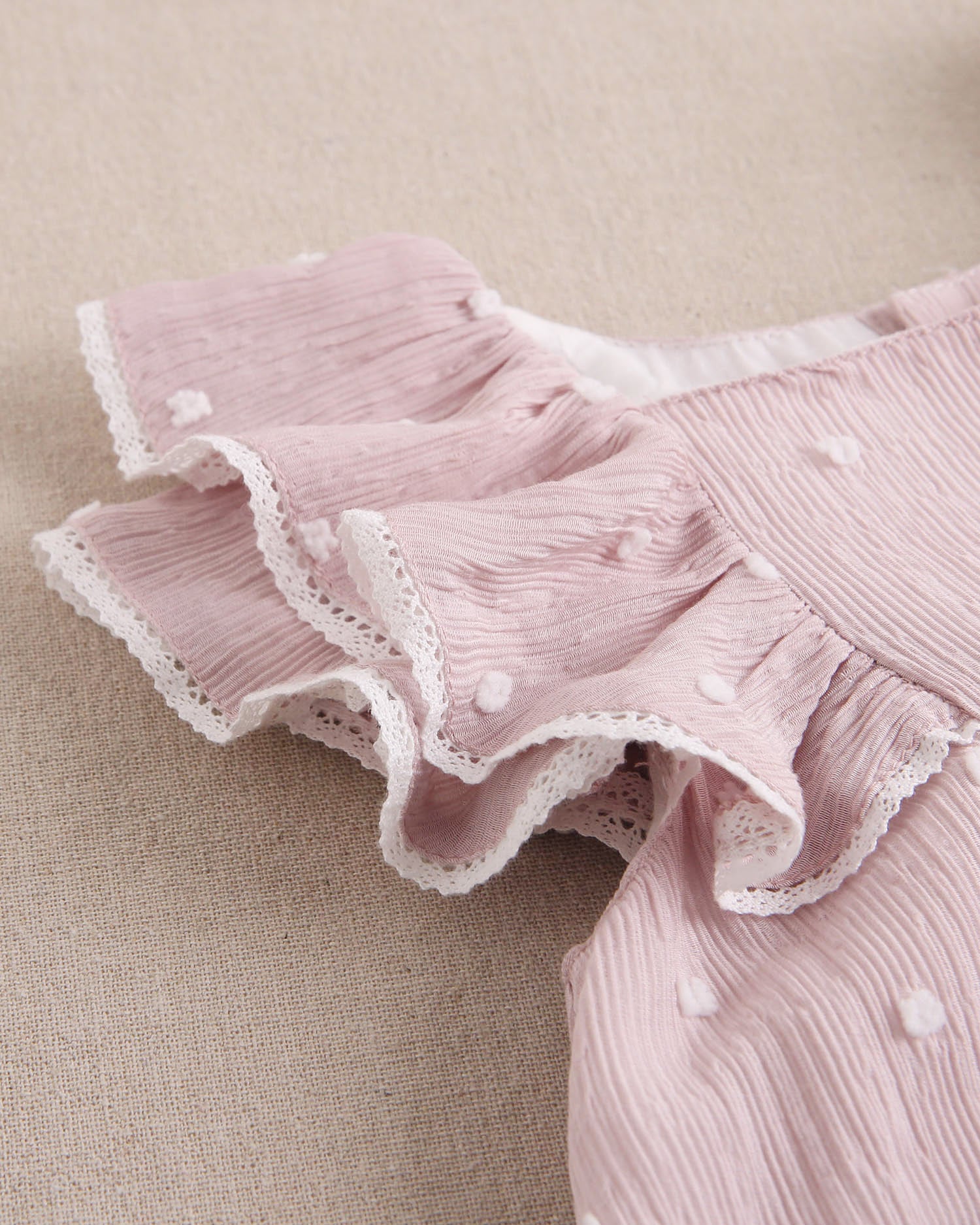 Vestido bebé niña plumeti rosa con mini topitos