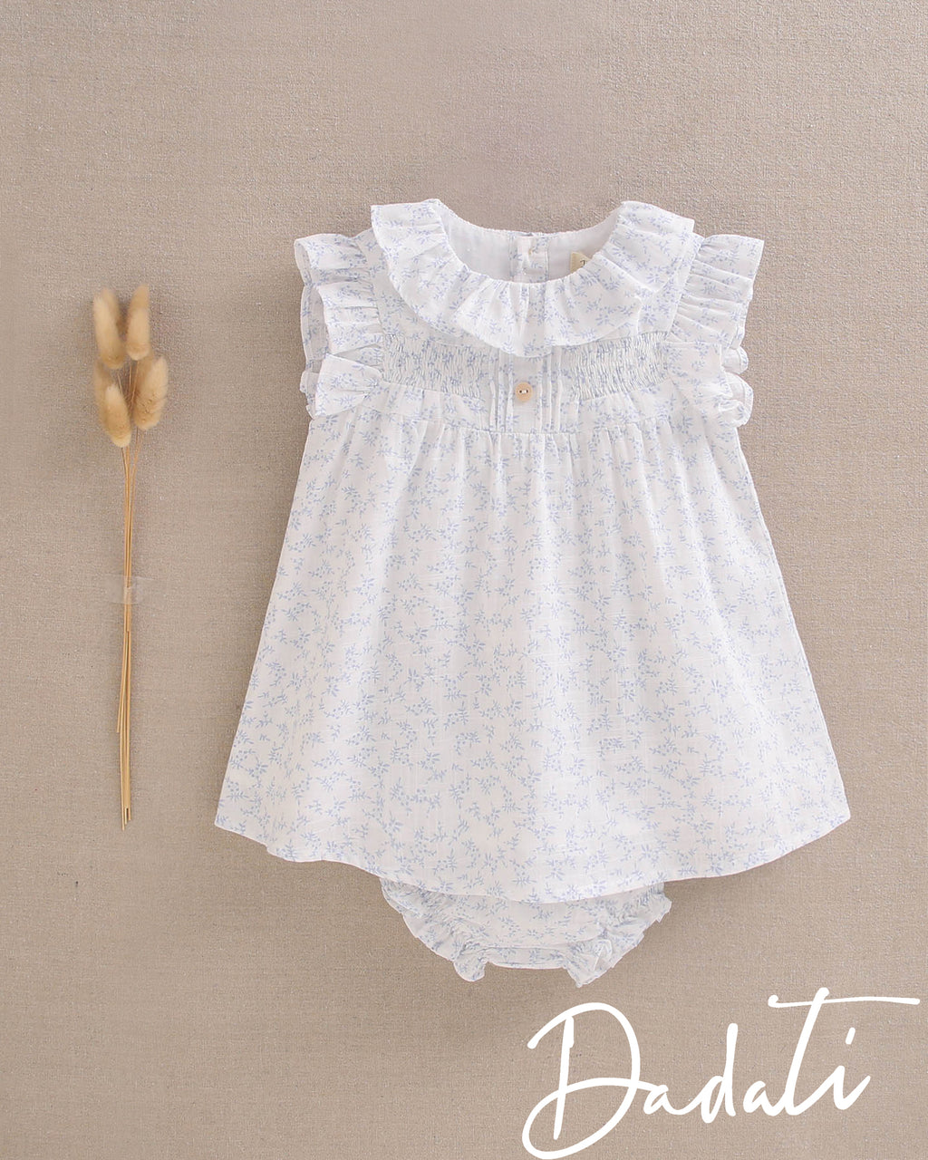 Vestido bebé niña blanco con flores celestes