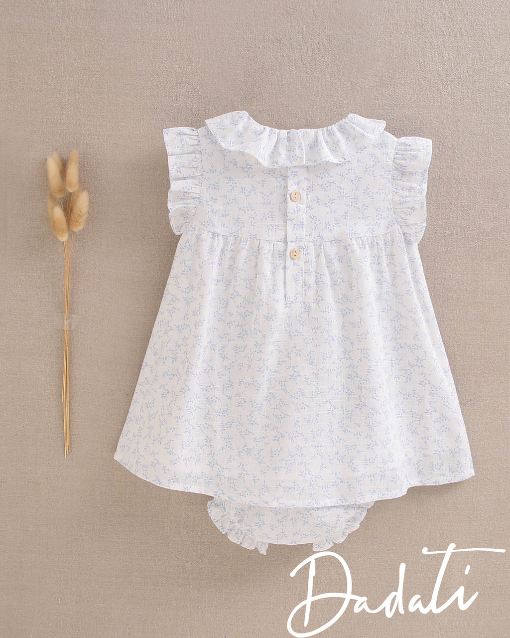 Vestido bebé niña blanco con flores celestes