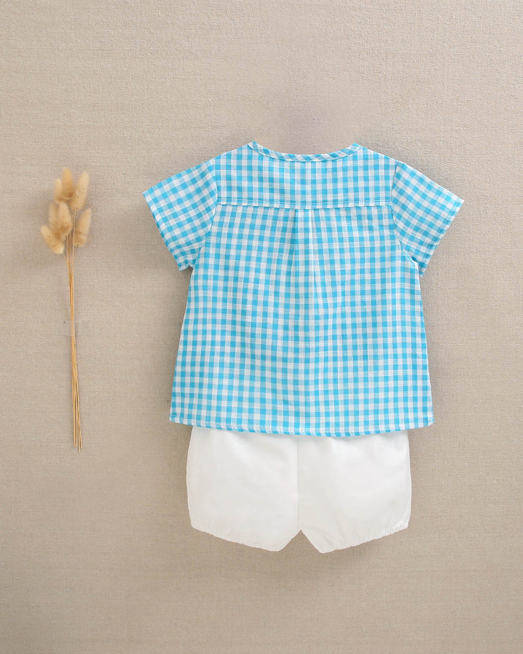 Conjunto bebé niño camisa de cuadros vichy turquesa y short blanco
