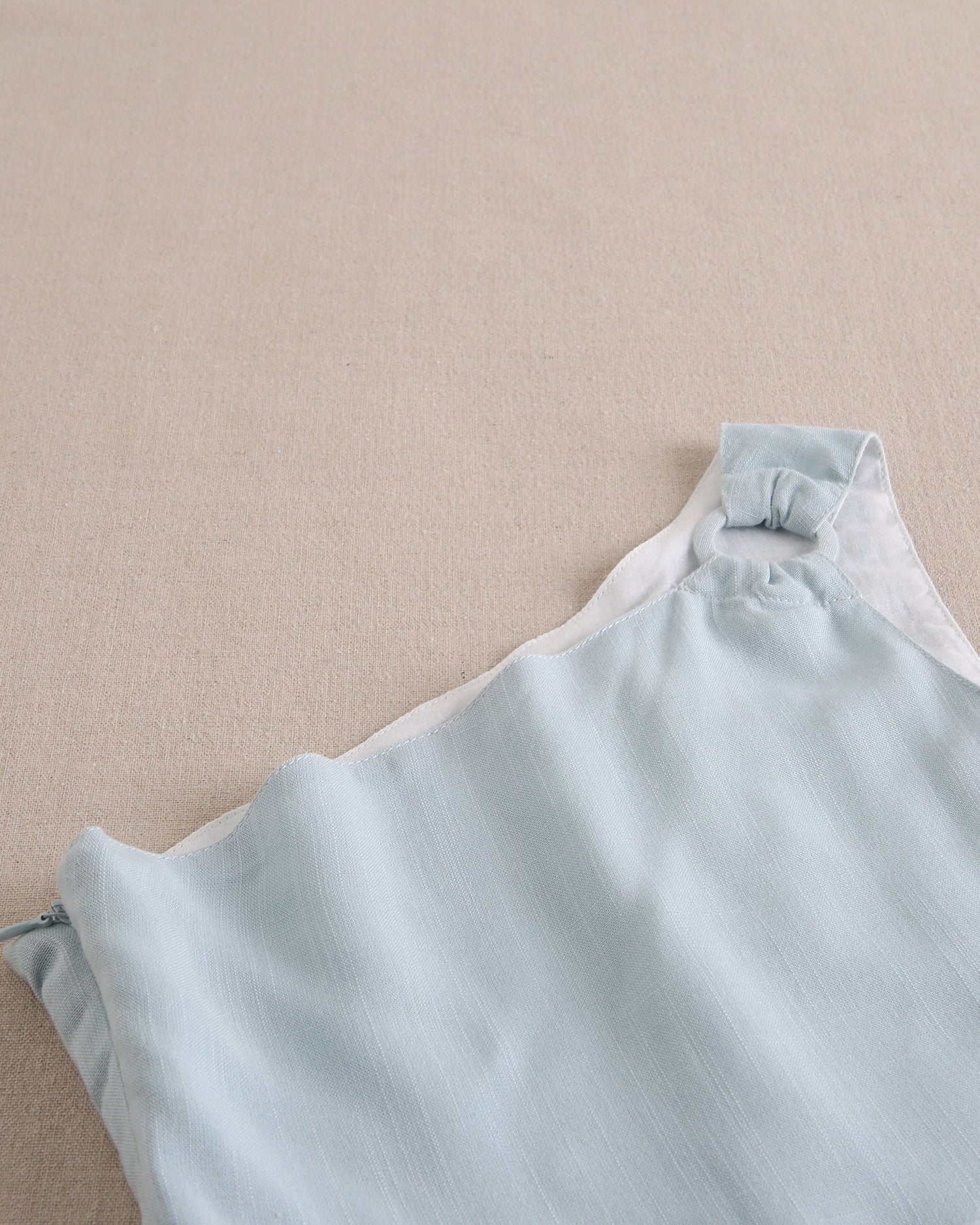 Enterito largo niña azul cielo con hombro asimétrico