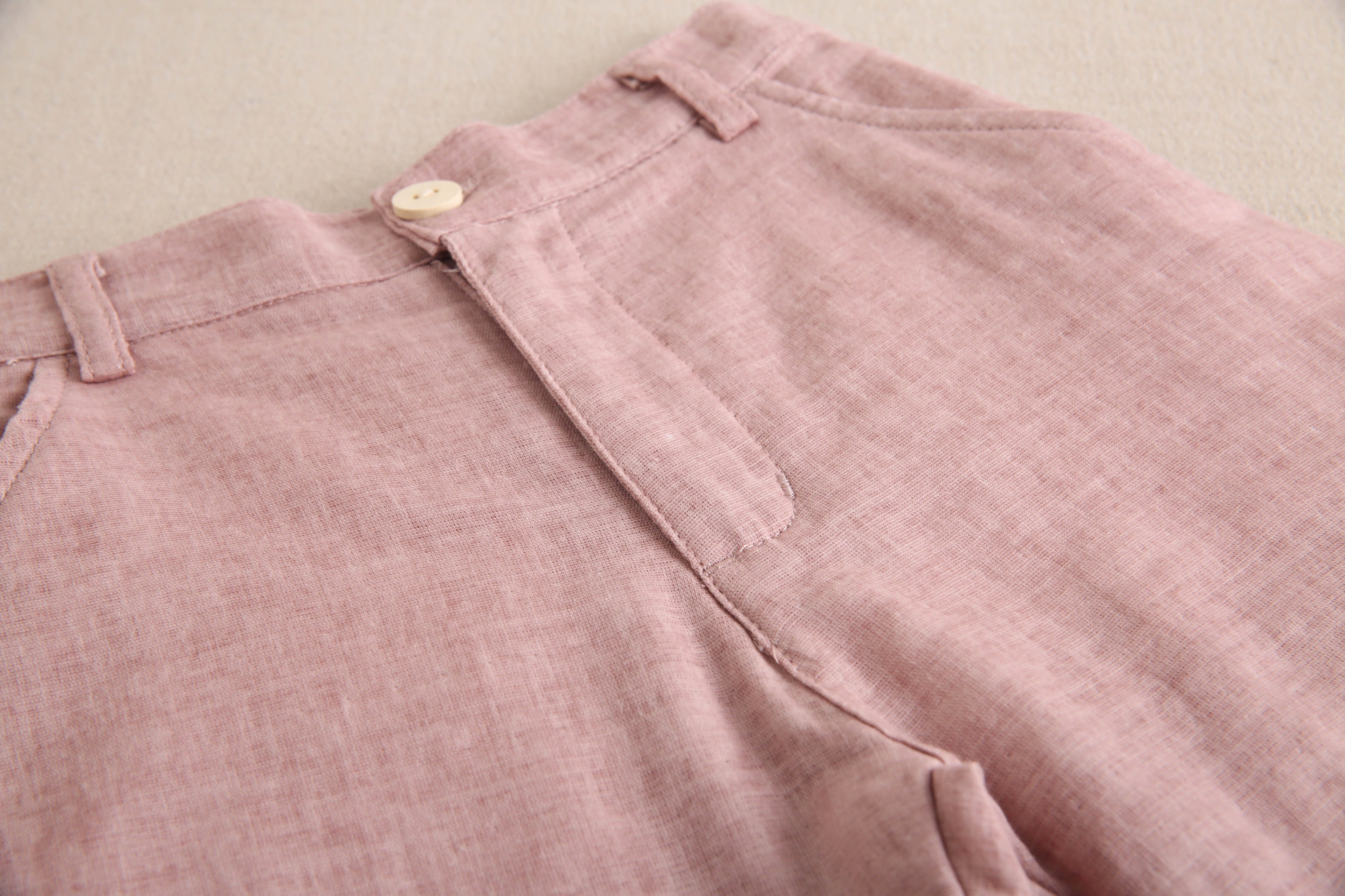 Bermuda de niño color rosa palo lavado