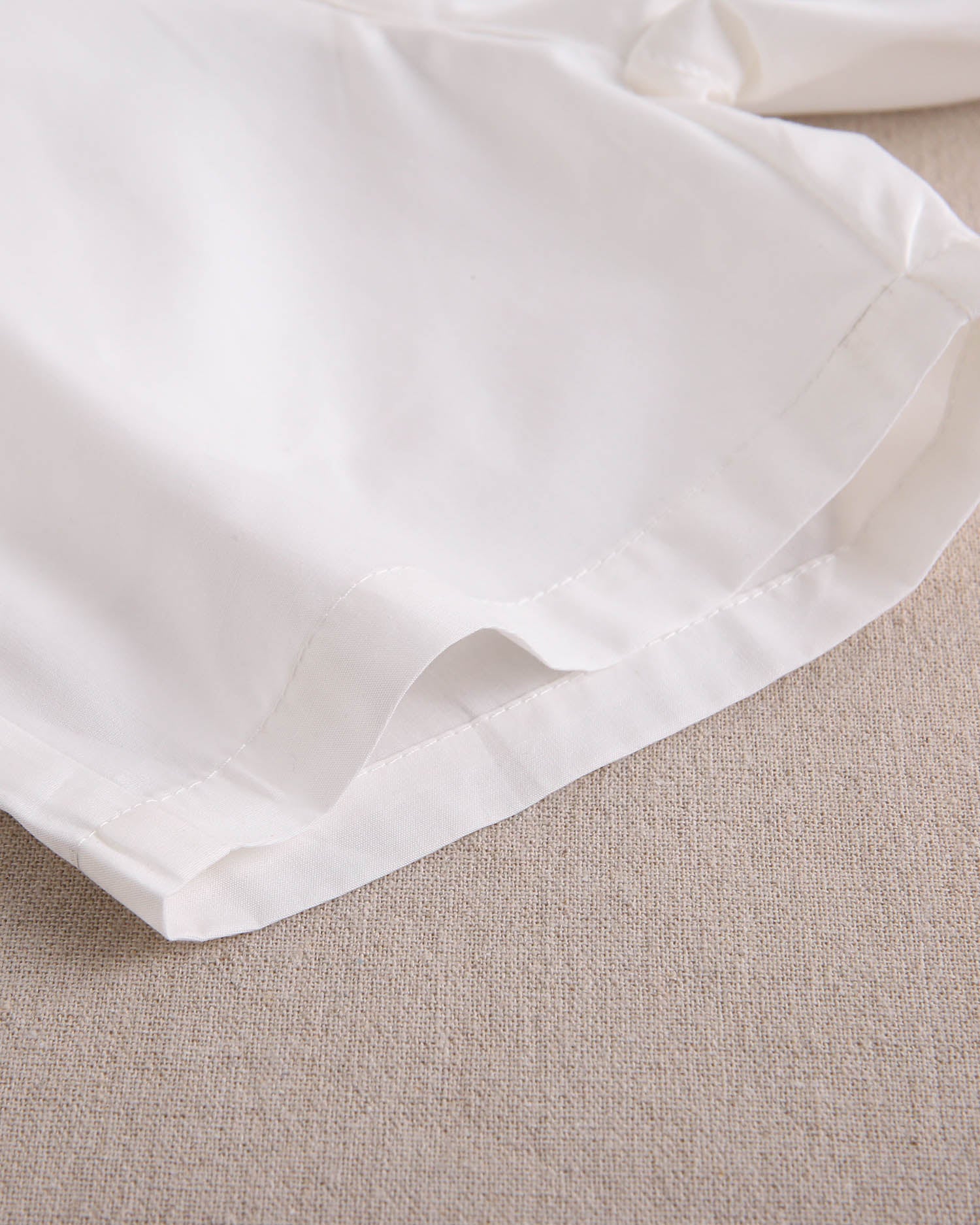 Bermuda de niño blanca