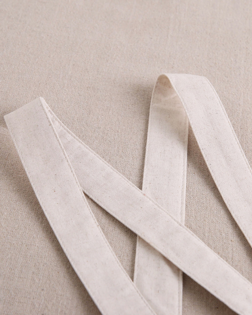 Short bebé niño marrón clarito con tirantes cruzados