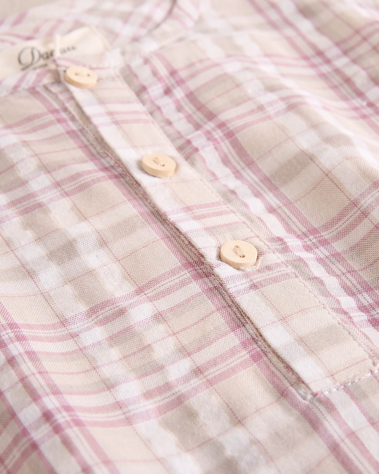 Conjunto bebé niño camisa cuadros rosa, marrón y blancos, con short blanco