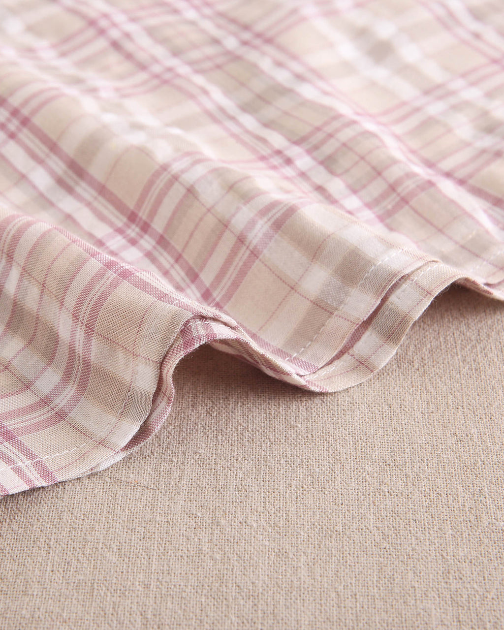 Conjunto bebé niño camisa cuadros rosa, marrón y blancos, con short blanco