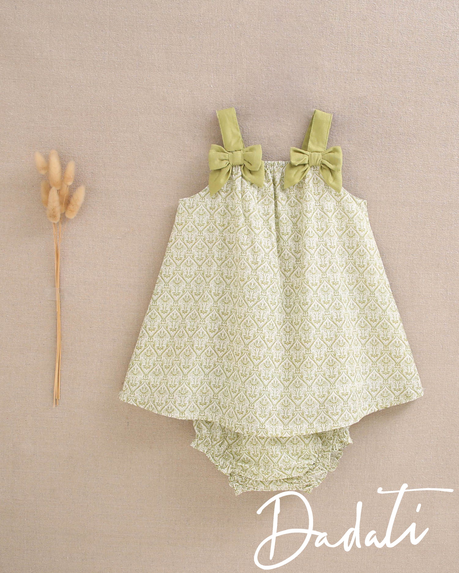 Vestido bebé niña verde con lazos verdes