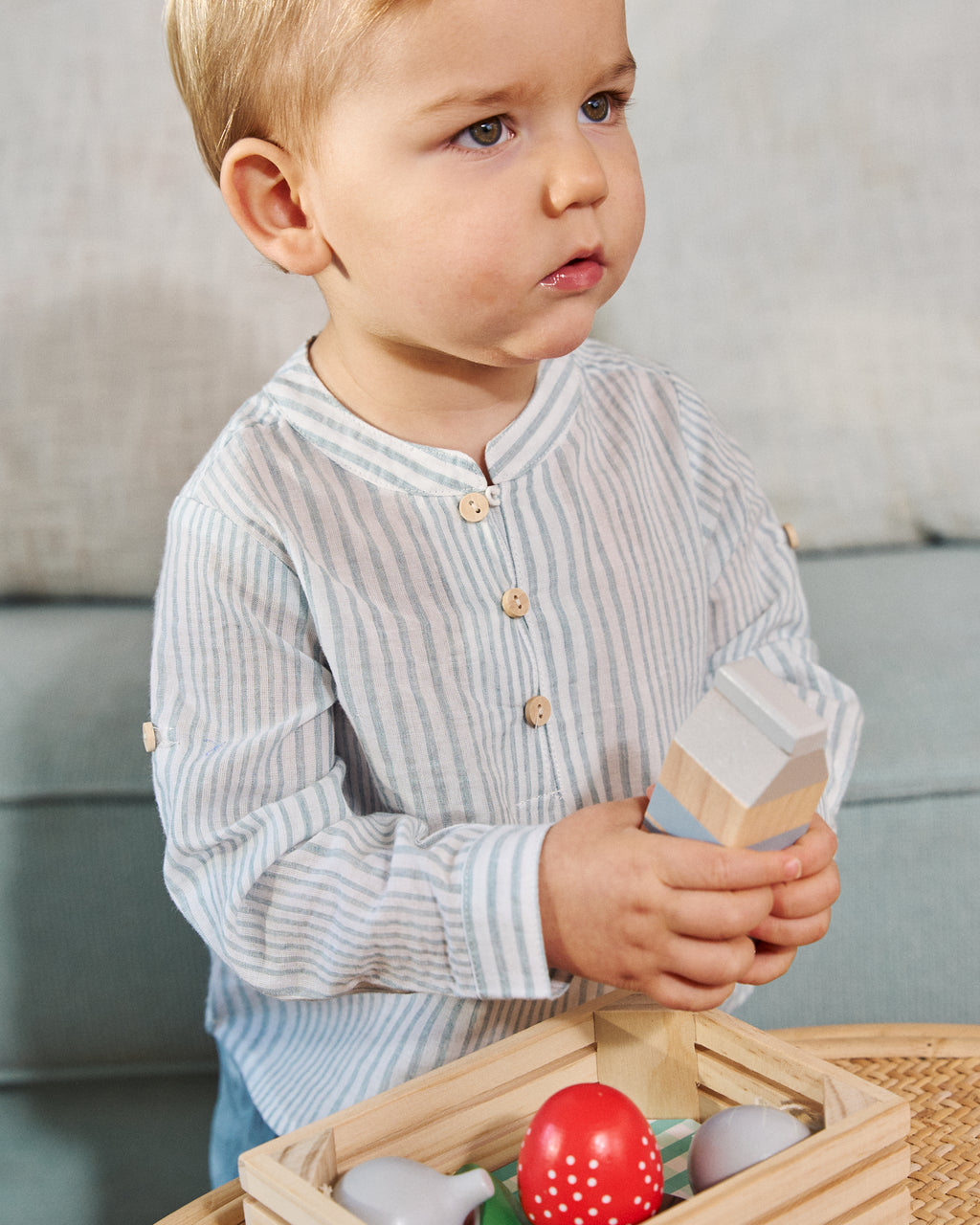 Conjunto bebé niño de camisa de rayas azul y blanco y short azulon