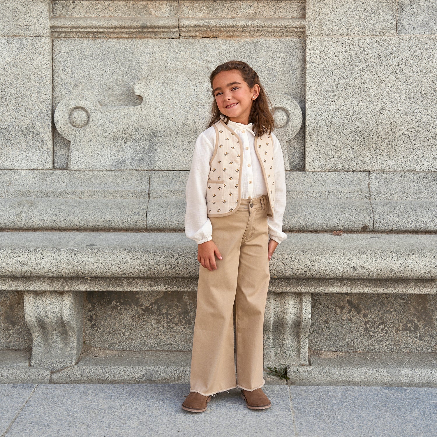 Pantalón de niña largo tipo palazzo beige