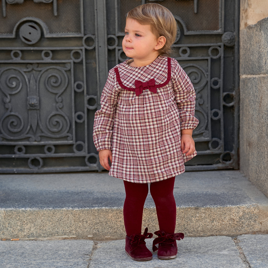 Vestido de bebé niña cuadros granate y detalle de lazo