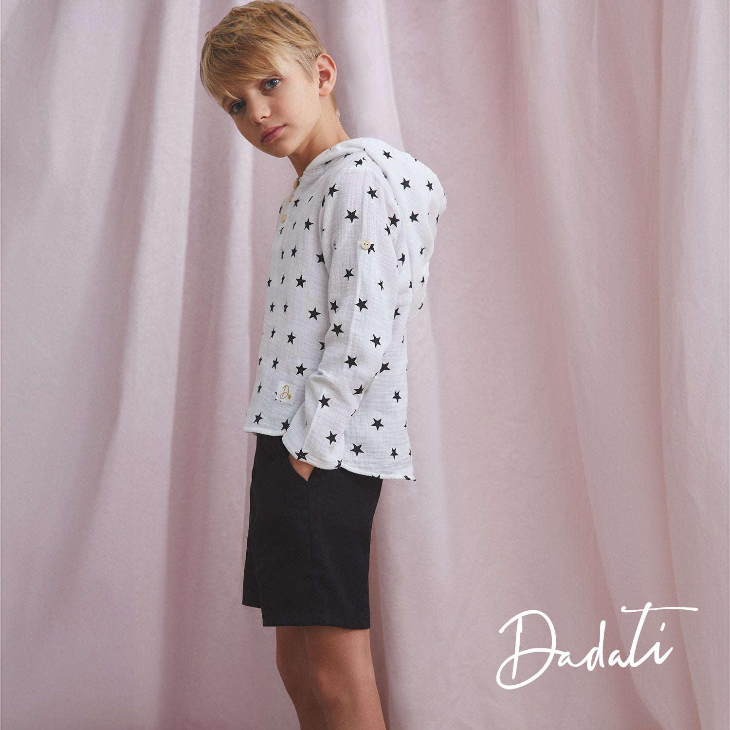 Bermuda niño básica en color negro