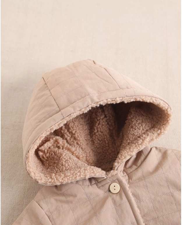 Abrigo reversible de bebé en beige con capucha