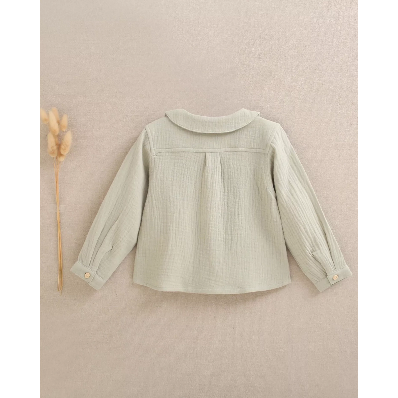 Camisa de bebé niño de muselina color verde