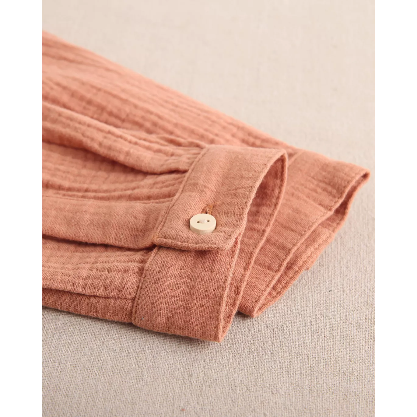 Camisa de bebé niño de muselina naranja de cuello mao