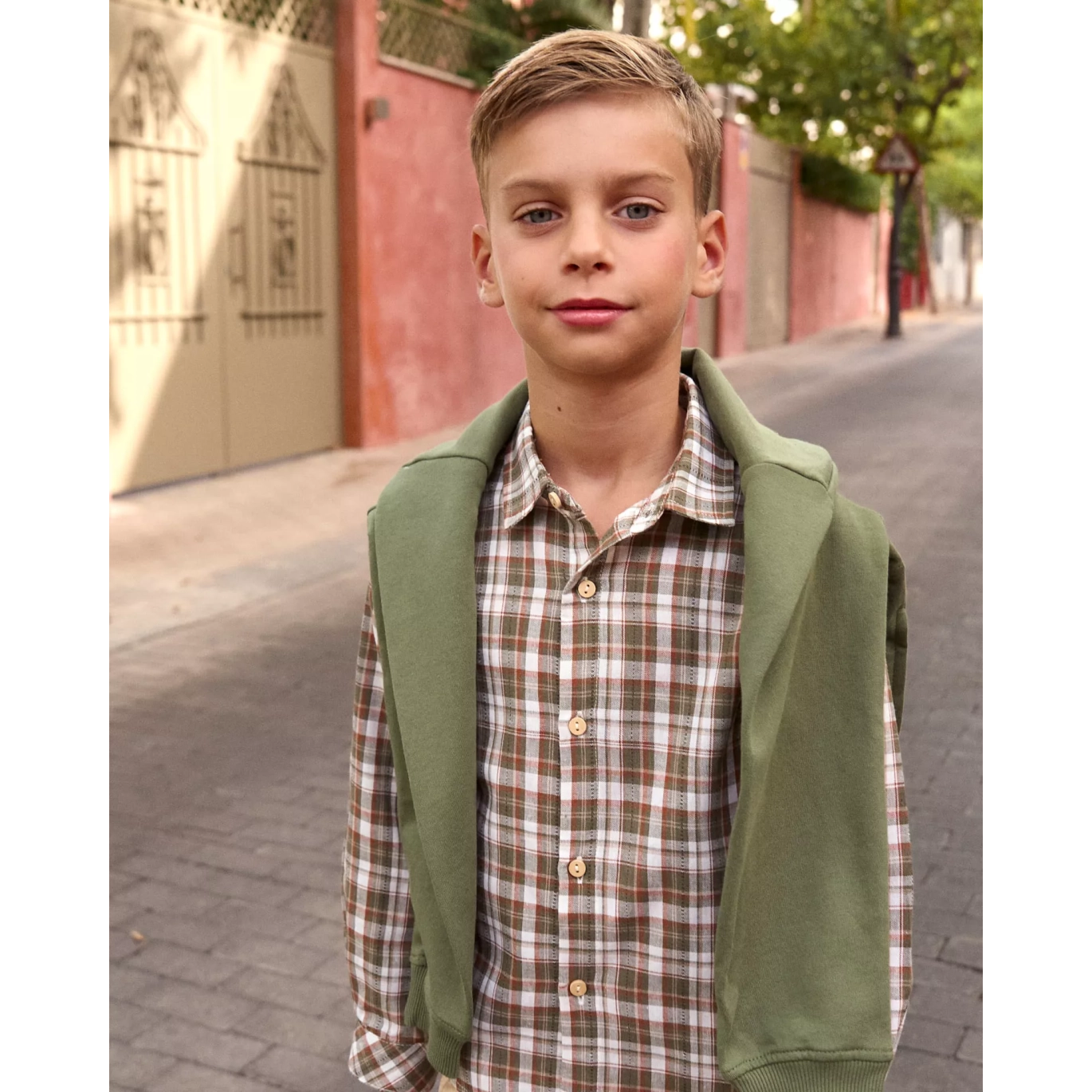 Camisa de niño de cuadros marrón y verde