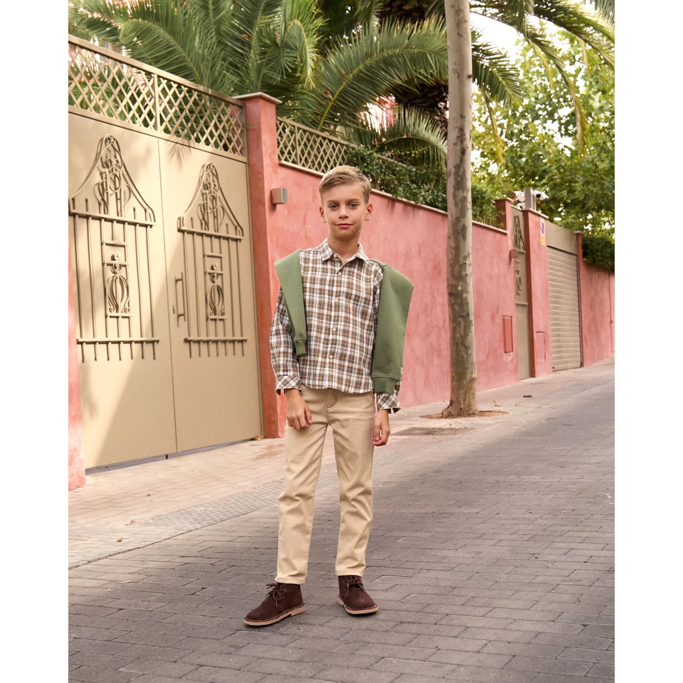 Camisa de niño de cuadros marrón y verde