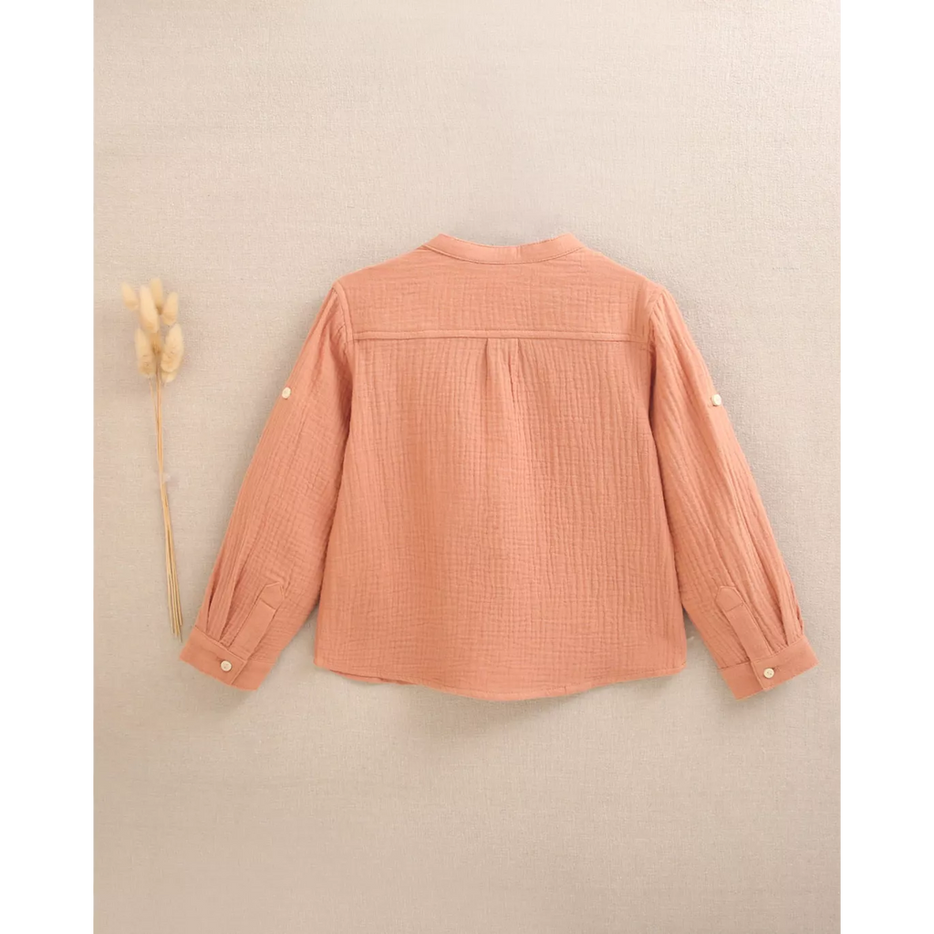 Camisa de niño de muselina en naranja con cuello mao