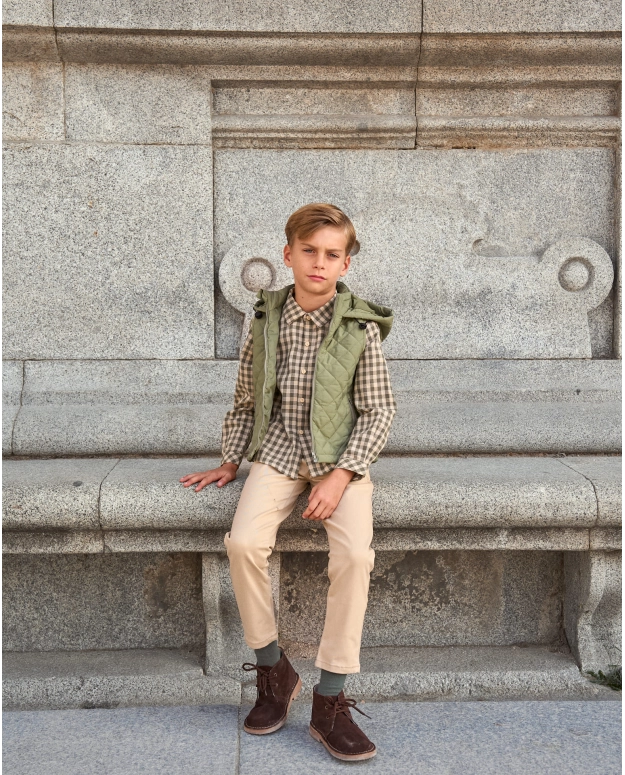 Parka acolchado con capucha para niño en color verde