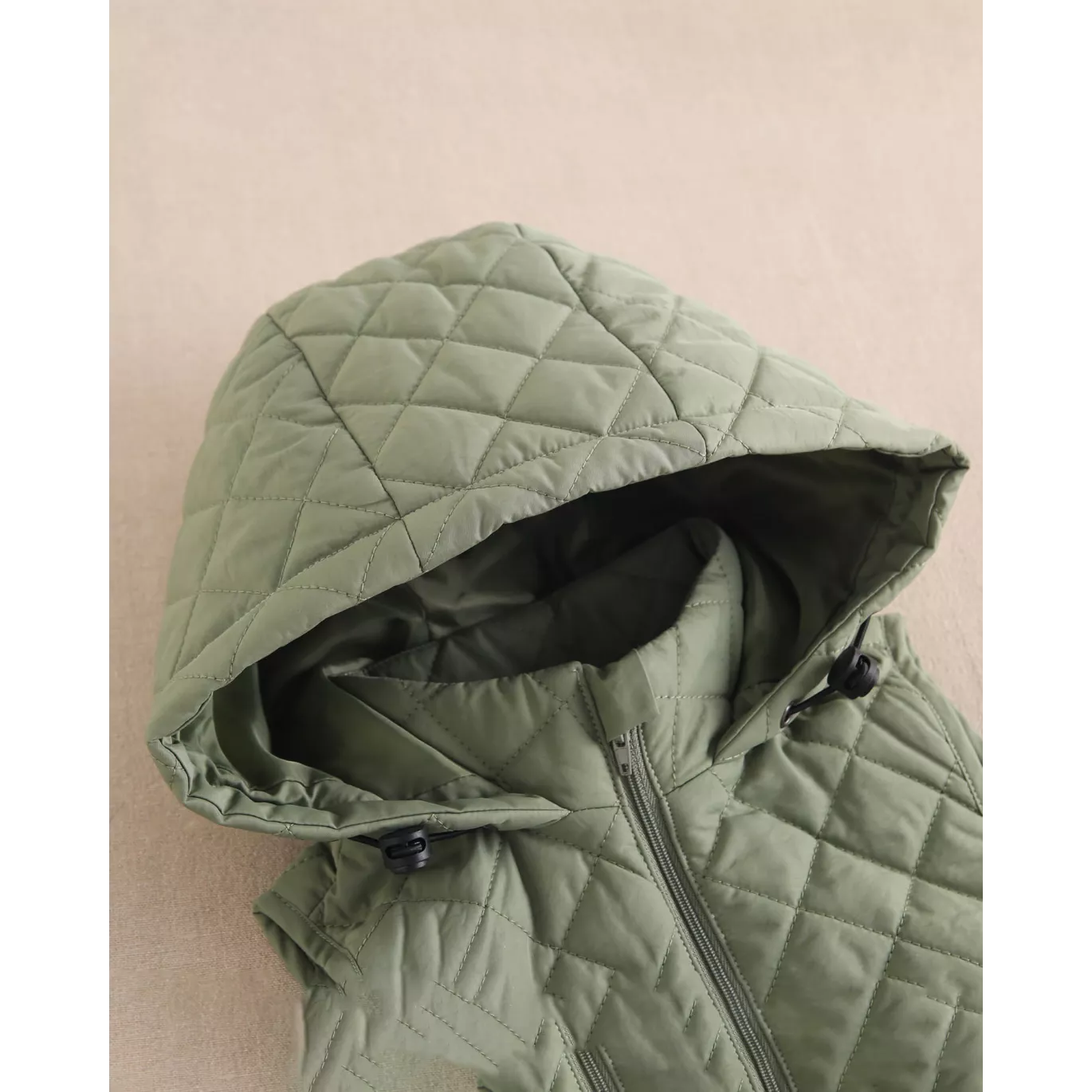 Parka acolchado con capucha para niño en color verde