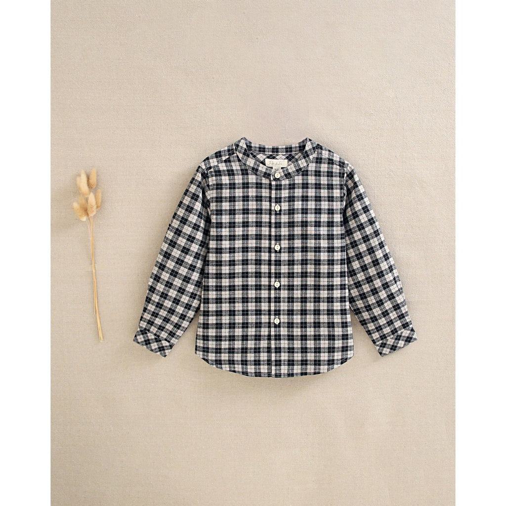Camisa niño de cuadros bicolor beige tostado y negro con cuello mao