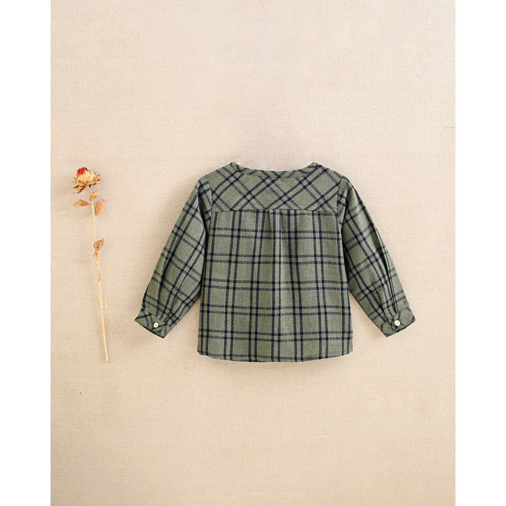 Camisa niño manga larga verde oliva con cuadros azul marino