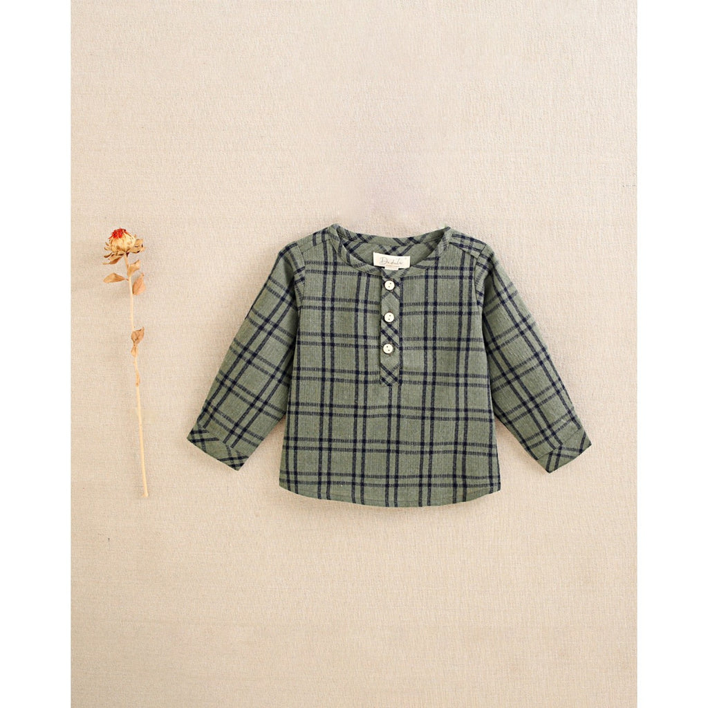 Camisa niño manga larga verde oliva con cuadros azul marino