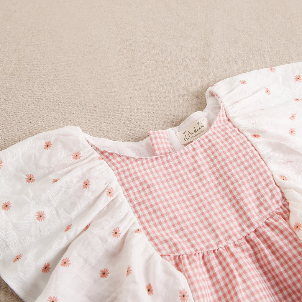 Vestido de niña en cuadros vichy rosas y blancos
