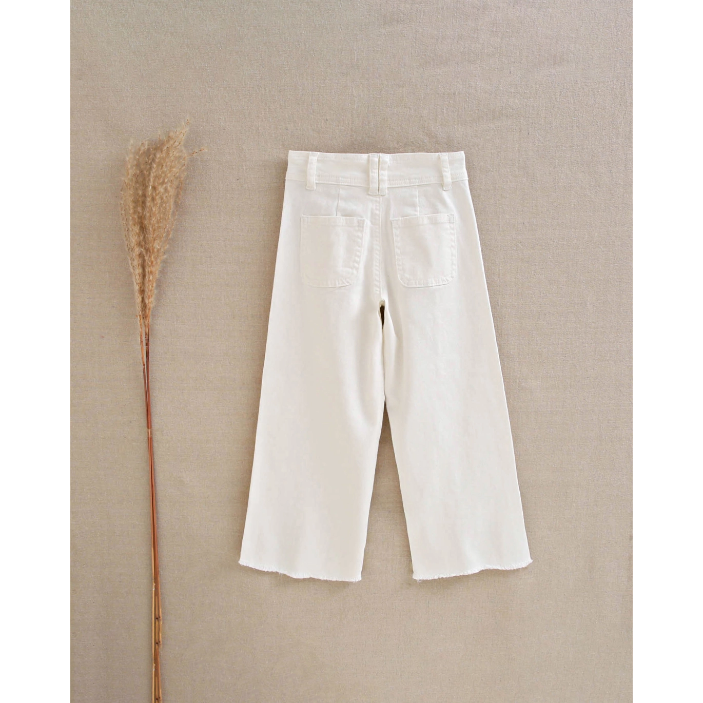 Jeans de niña en blanco tipo culotte