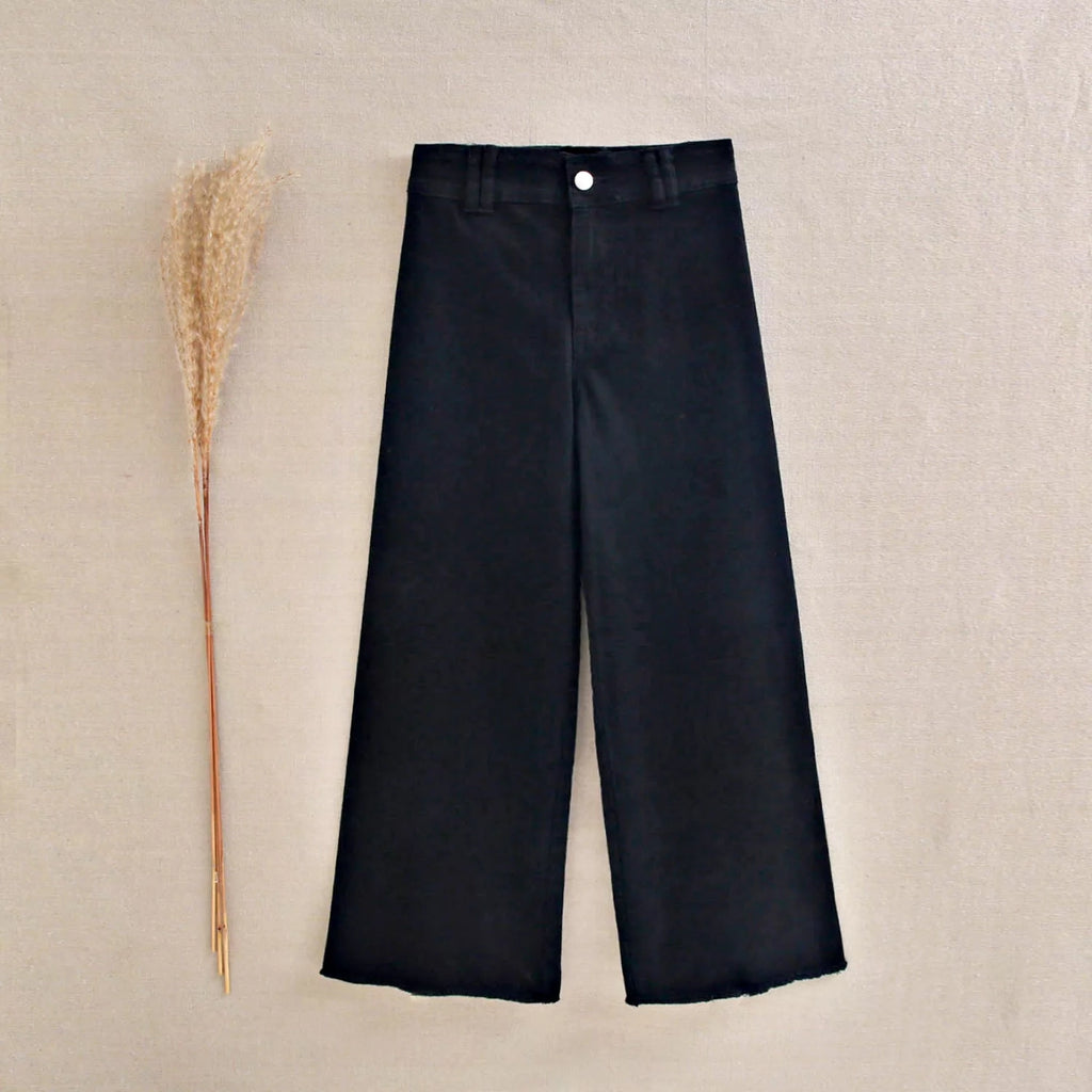 Jeans de niña en negro tipo culotte