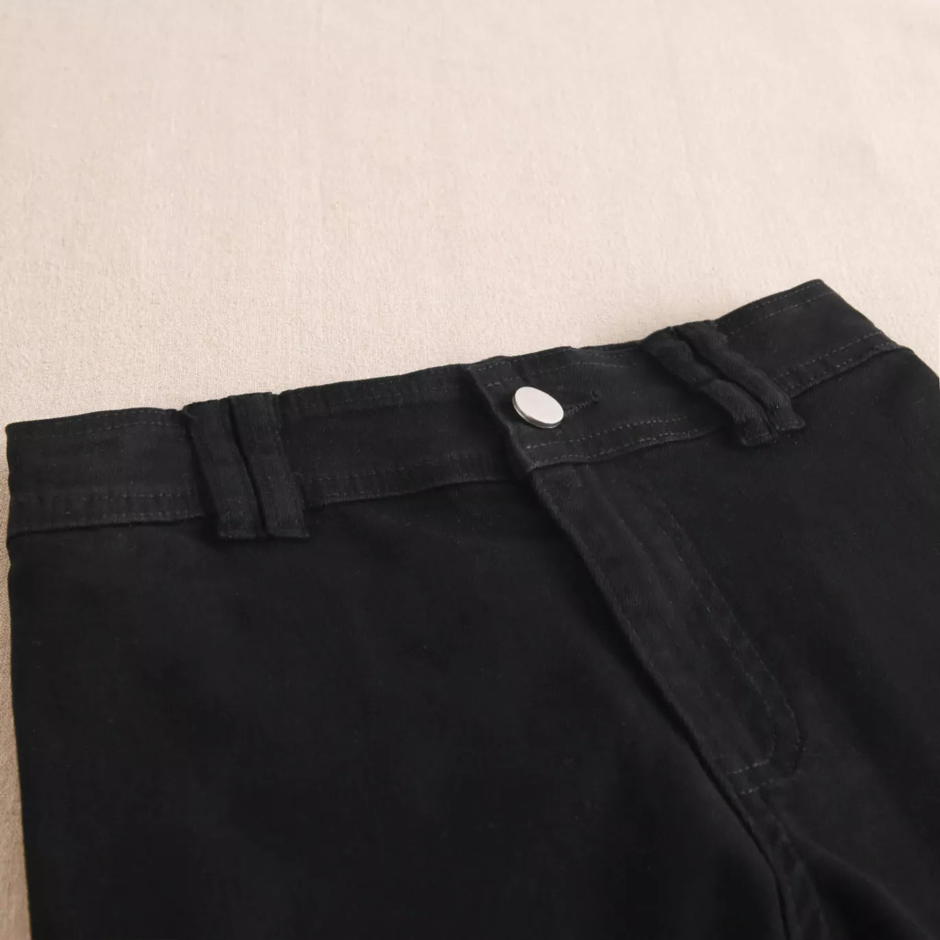 Jeans de niña en negro tipo culotte